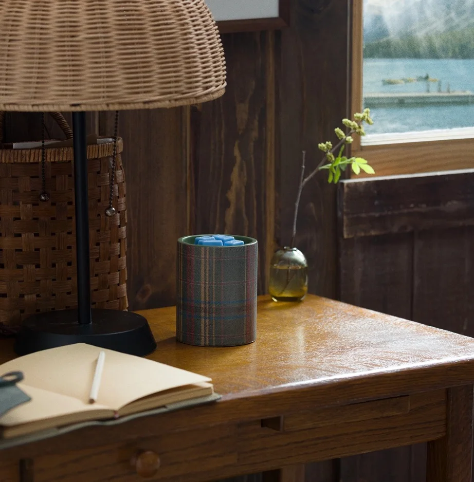 Elmwood Scentsy Warmer